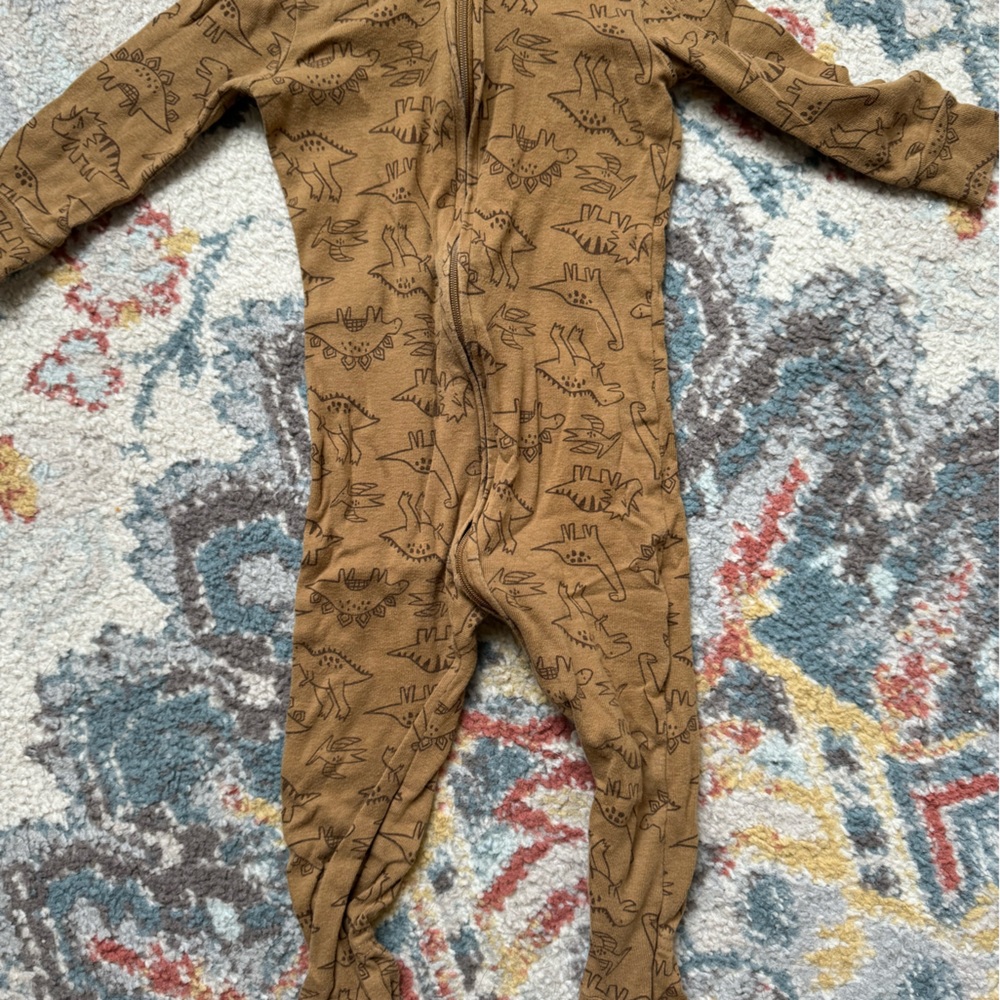 Set of footies